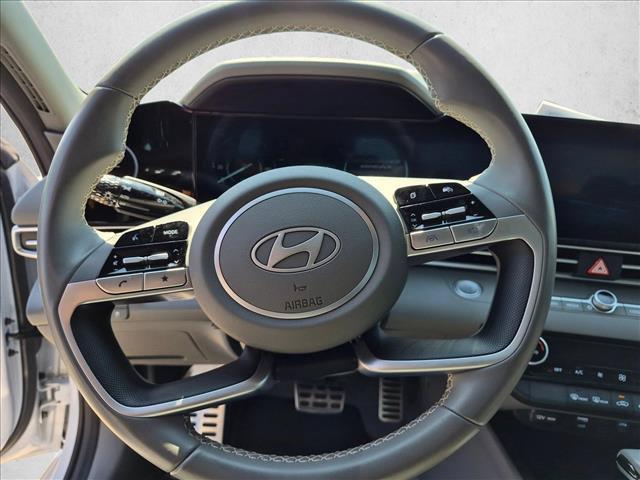 2025 Hyundai Elantra - $24,050