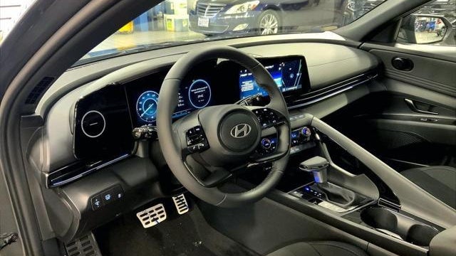 2025 Hyundai ELANTRA Hybrid SEL Sport
