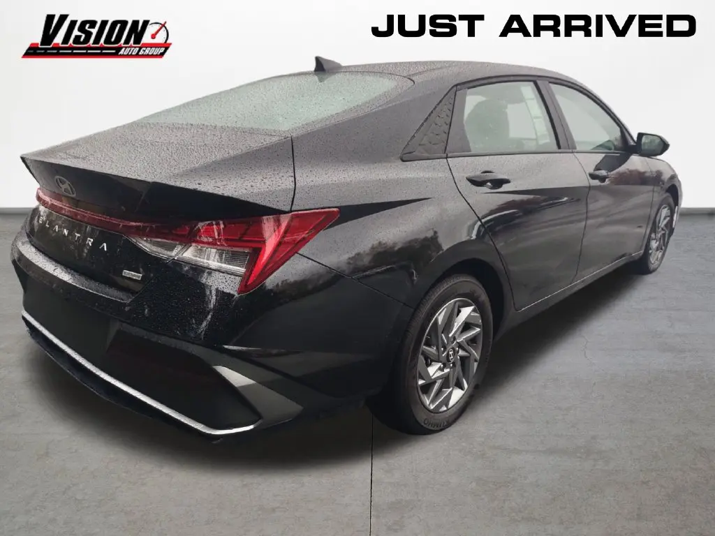 2026 Hyundai Elantra - $26,365
