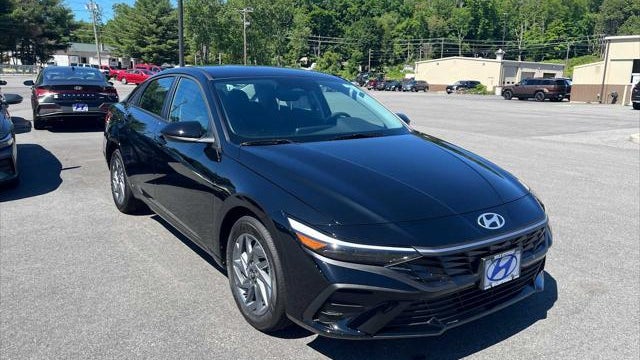 Preowned 2026 Hyundai ELANTRA Hybrid Blue for Sale