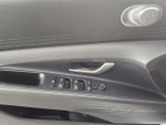 2025 ELANTRA Hybrid Thumbnail 9