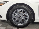 2025 ELANTRA Hybrid Thumbnail 15