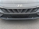 2025 ELANTRA Hybrid Thumbnail 24