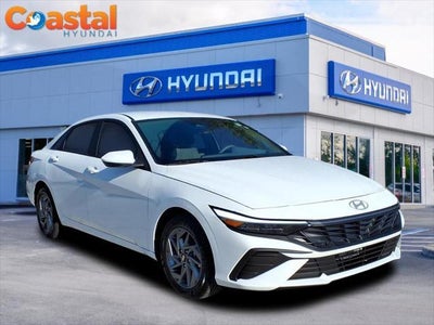 2025 Hyundai Elantra Hybrid Blue 4DR Sedan