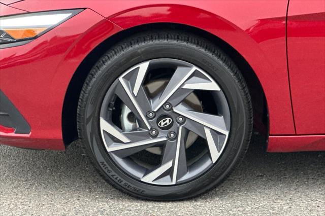 2025 Hyundai Elantra - $22,490