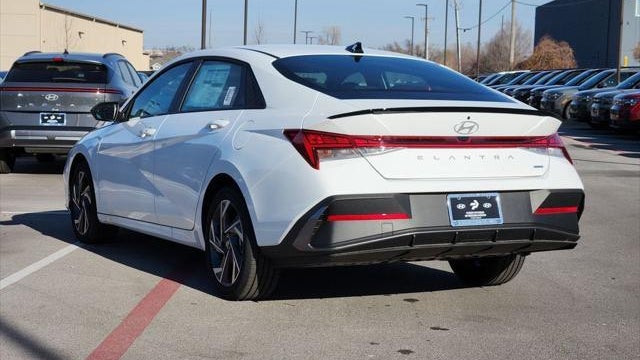 2025 Hyundai ELANTRA Hybrid SEL Sport