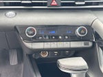 2025 ELANTRA Hybrid Thumbnail 23
