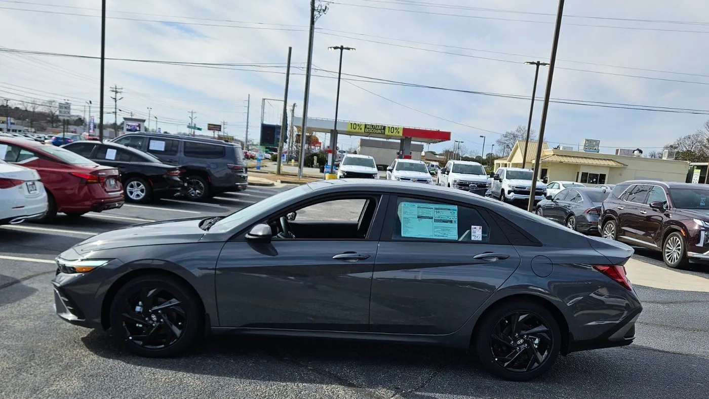 2026 Hyundai ELANTRA Hybrid SEL Sport