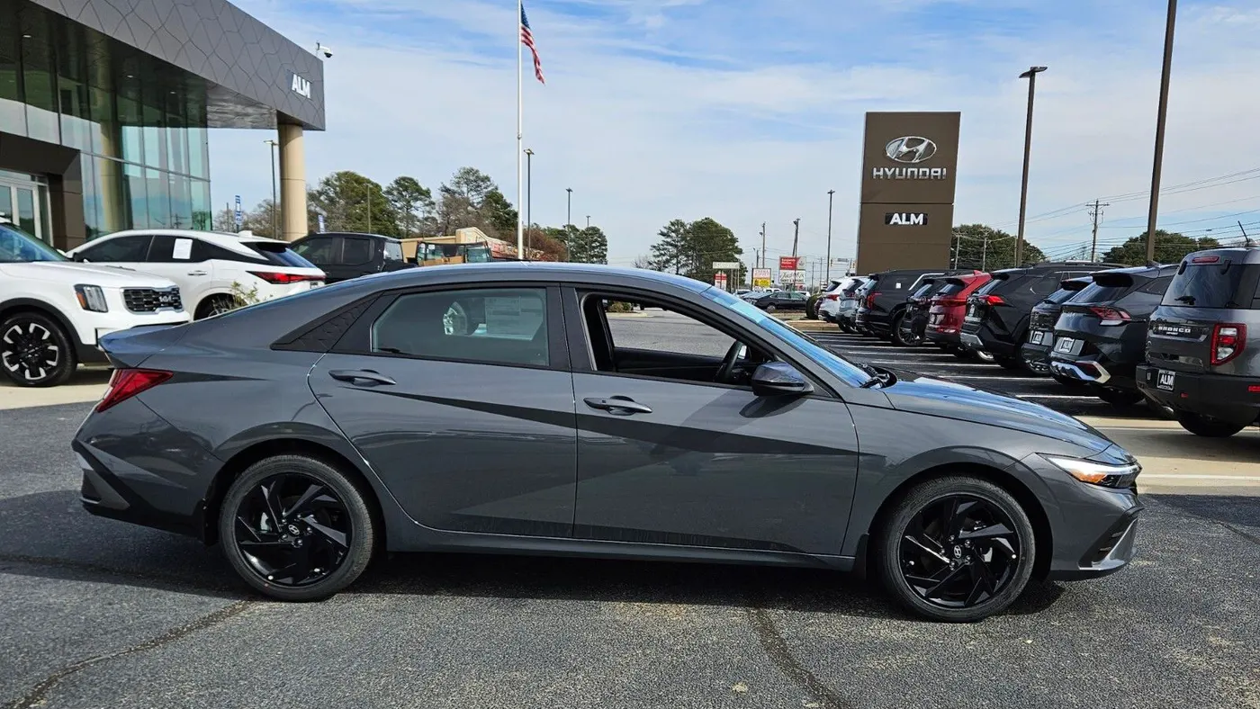 2026 Hyundai ELANTRA Hybrid SEL Sport