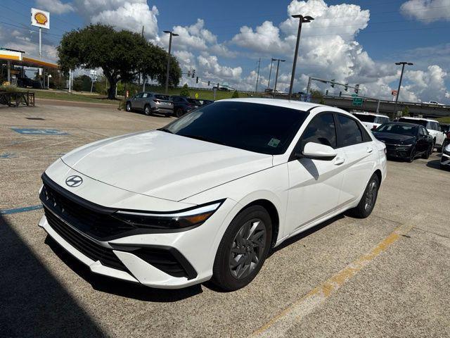2026 Hyundai Elantra - $23,672