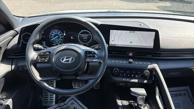 2025 Hyundai ELANTRA Hybrid SEL Sport