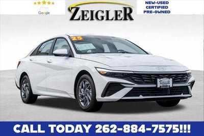 Photo of a 2025 Hyundai Elantra Hybrid Blue 4DR Sedan for sale