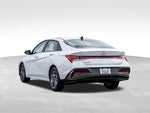 2025 ELANTRA Hybrid Thumbnail 5