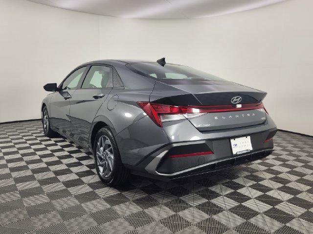 2025 Hyundai Elantra - $24,988