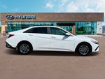 2025 ELANTRA Hybrid Thumbnail 9