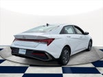 2025 ELANTRA Hybrid Thumbnail 4