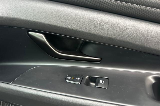 2025 Hyundai Elantra - $22,990