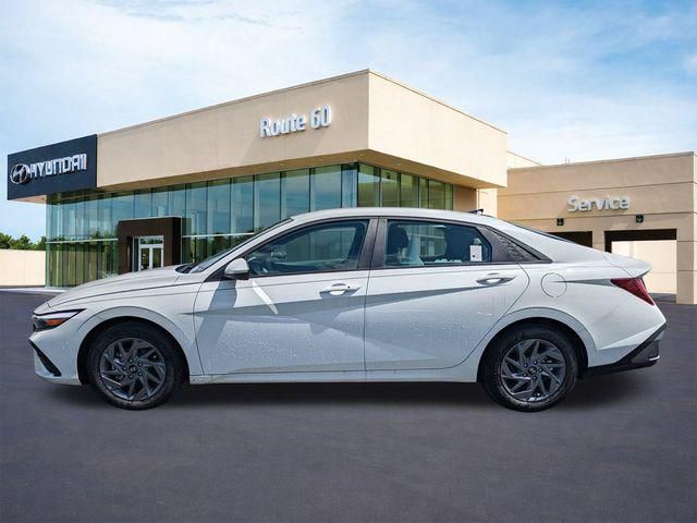 2026 Hyundai Elantra - $25,021