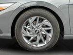 2024 ELANTRA Hybrid Thumbnail 30