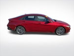 2025 ELANTRA Hybrid Thumbnail 11