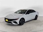 2025 ELANTRA Hybrid Thumbnail 1