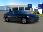 2025 ELANTRA Hybrid Thumbnail 10