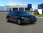 2025 ELANTRA Hybrid Thumbnail 11