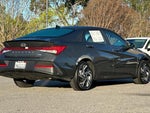 2025 ELANTRA Hybrid Thumbnail 4