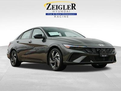 2025 Hyundai Elantra Hybrid SEL Sport 4DR Sedan