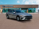 2025 ELANTRA Hybrid Thumbnail 11