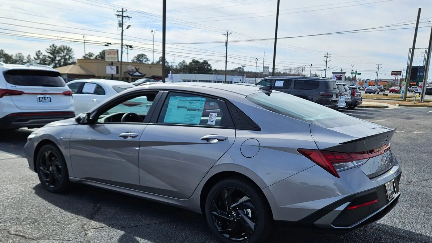 2026 Hyundai ELANTRA Hybrid SEL Sport