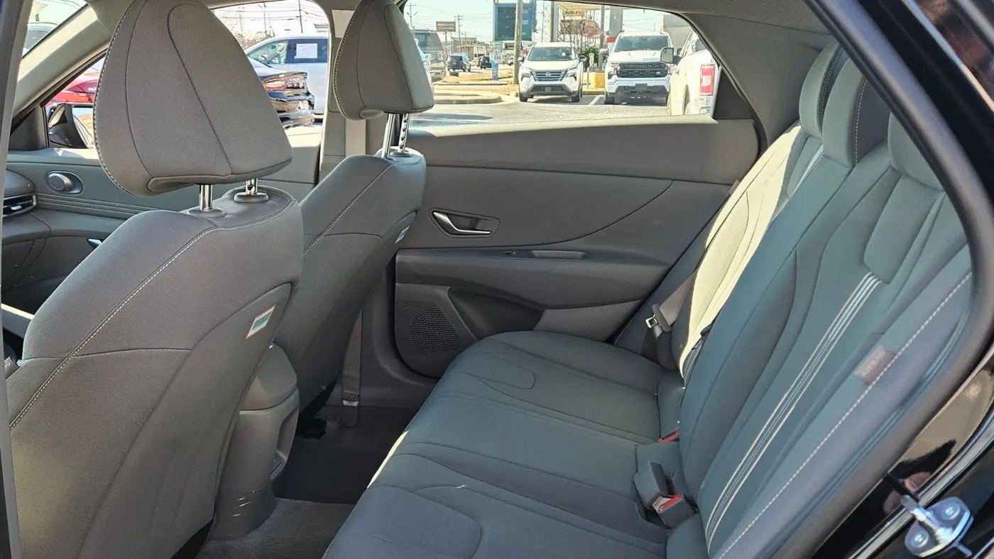2026 Hyundai ELANTRA Hybrid SEL Sport