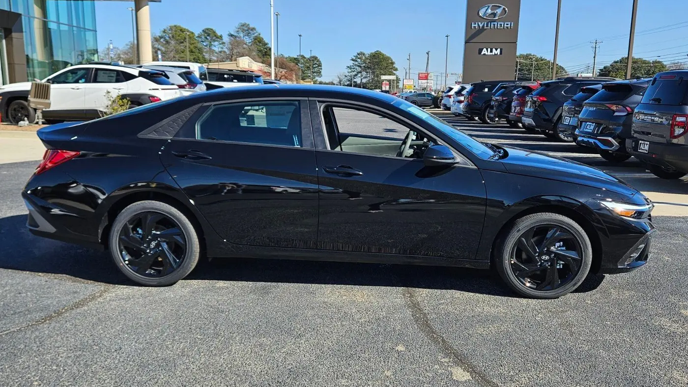 2026 Hyundai ELANTRA Hybrid SEL Sport