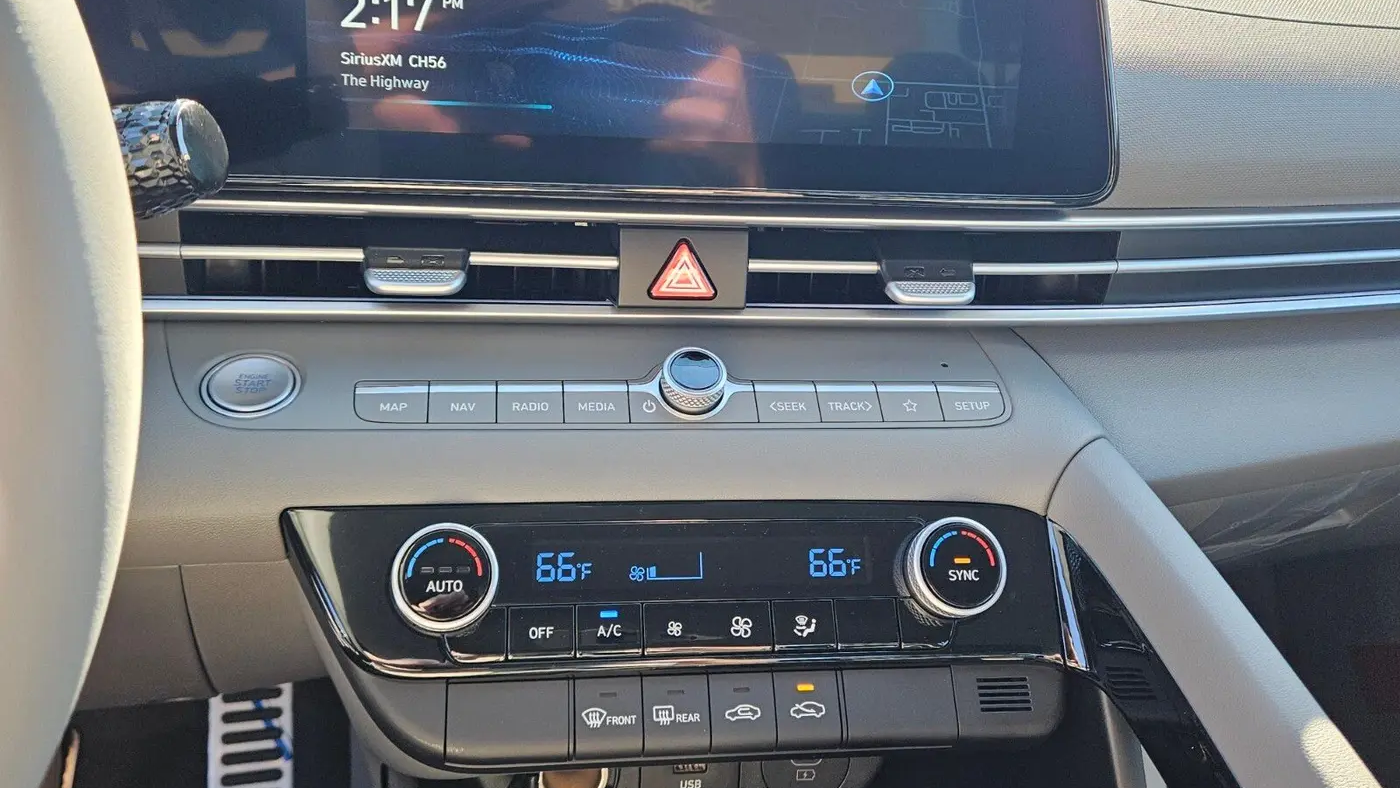 2026 Hyundai ELANTRA Hybrid SEL Sport