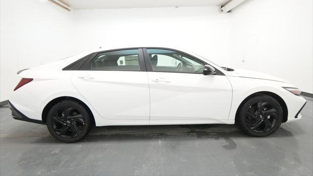 2026 Hyundai ELANTRA Hybrid SEL Sport