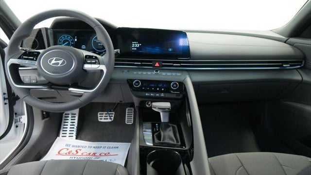 2026 Hyundai ELANTRA Hybrid SEL Sport