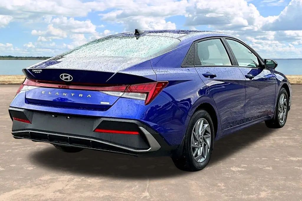 2024 Hyundai Elantra - $22,400