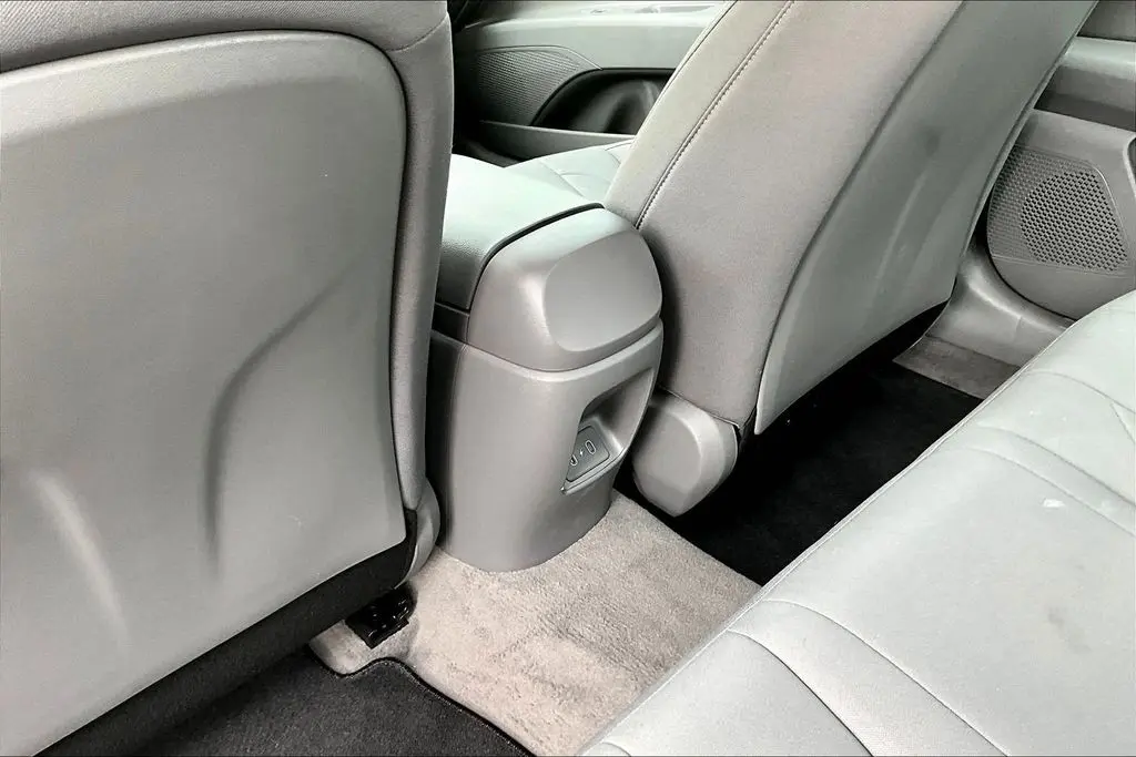 2024 Hyundai Elantra - $22,400