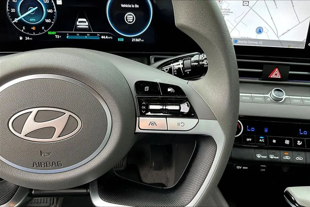 2024 Hyundai Elantra - $22,400