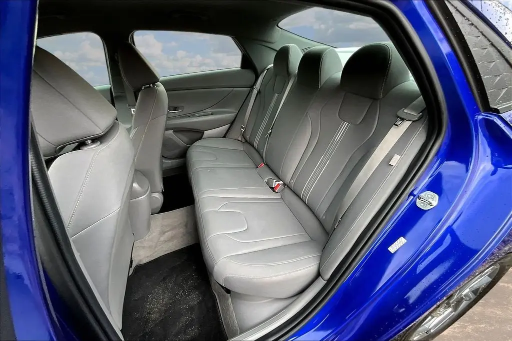2024 Hyundai Elantra - $22,400