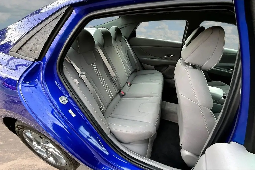 2024 Hyundai Elantra - $22,400