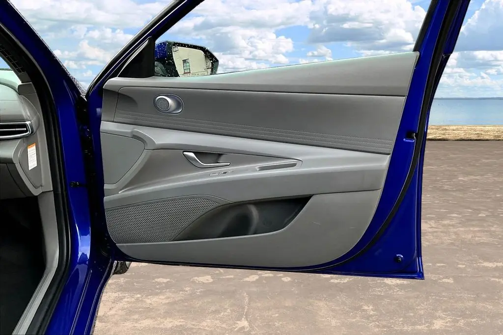 2024 Hyundai Elantra - $22,400