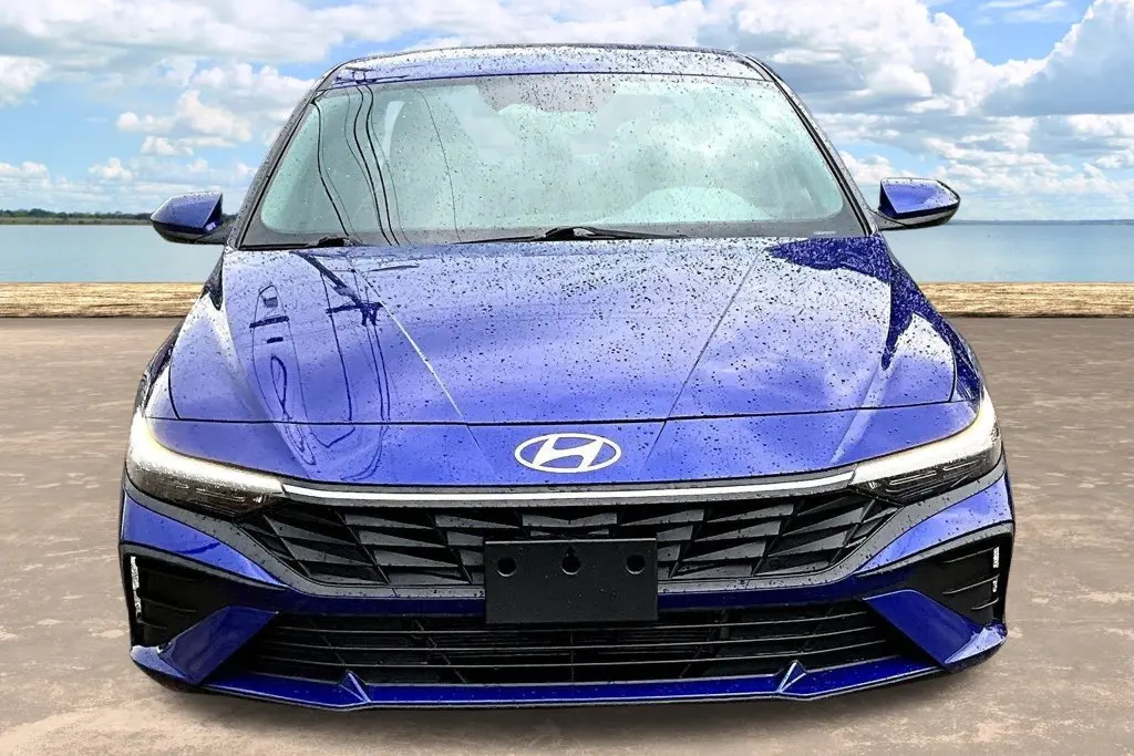 2024 Hyundai Elantra - $22,300