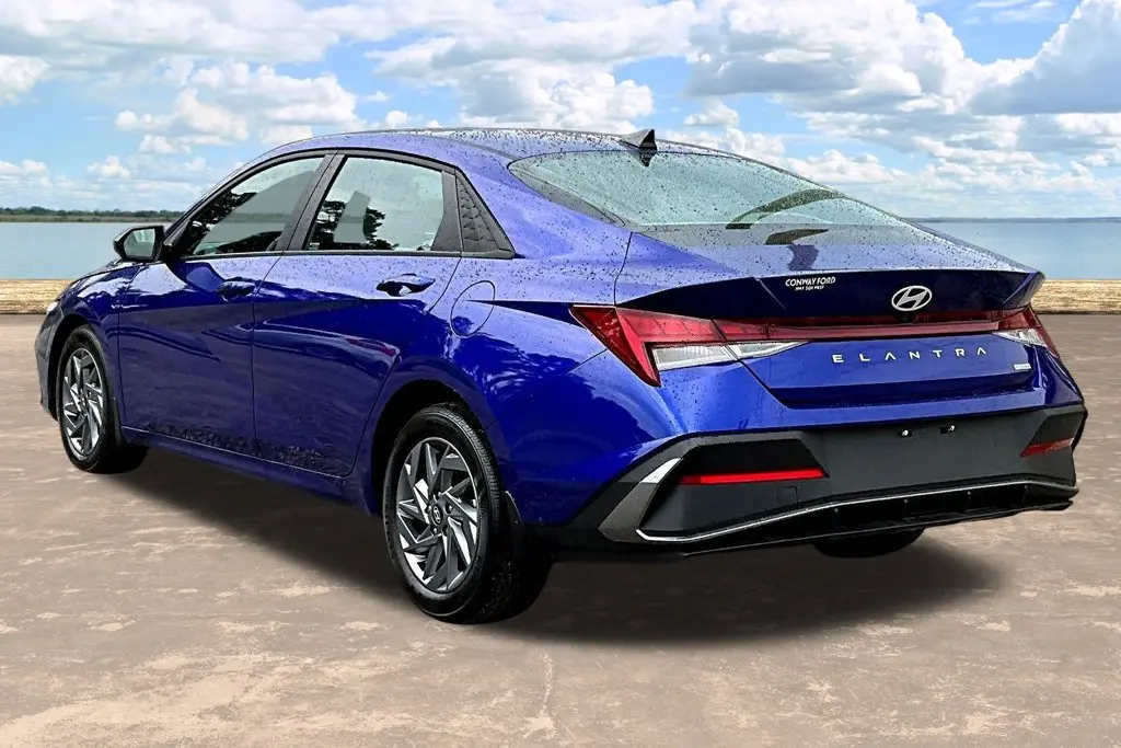 2024 Hyundai Elantra - $22,300