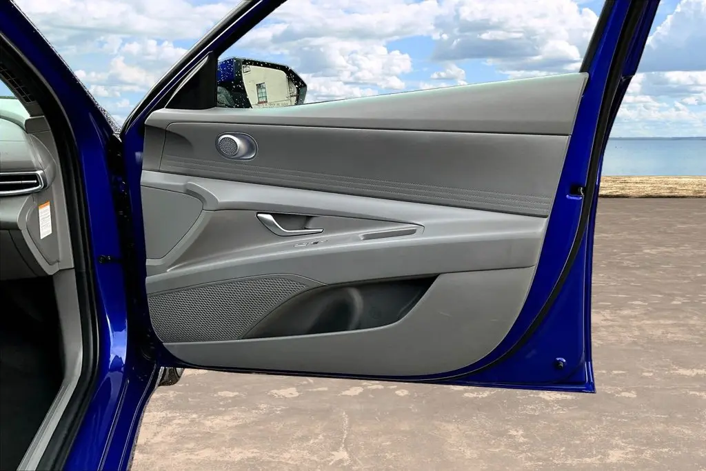 2024 Hyundai Elantra - $22,300