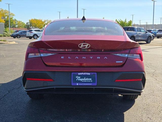 2025 Hyundai Elantra - $23,716