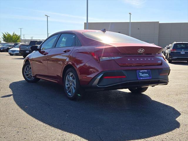 2025 Hyundai Elantra - $23,716