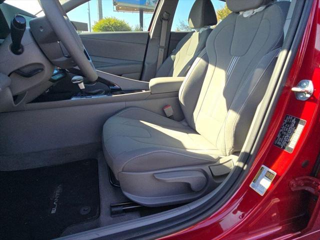 2025 Hyundai Elantra - $23,716