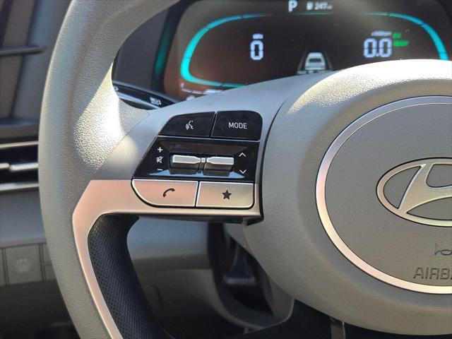 2025 Hyundai Elantra - $23,716