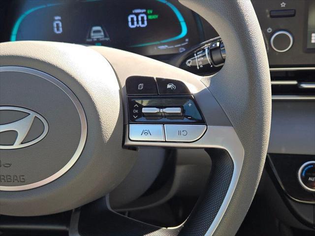 2025 Hyundai Elantra - $23,716